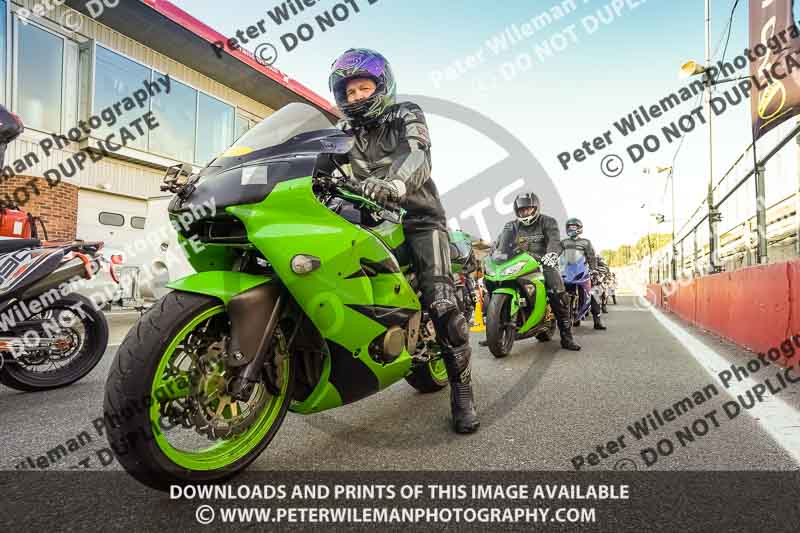 brands hatch photographs;brands no limits trackday;cadwell trackday photographs;enduro digital images;event digital images;eventdigitalimages;no limits trackdays;peter wileman photography;racing digital images;trackday digital images;trackday photos